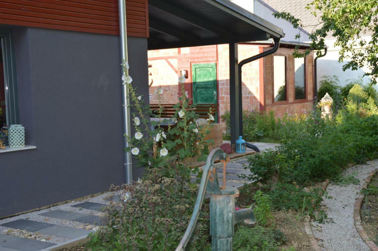 Bootshaus Villa ไอเซนชตัดท์ ภายนอก รูปภาพ